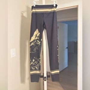 Colorado Threads Live Free Black Mountain Graphic High Rise Athleisure Leggings